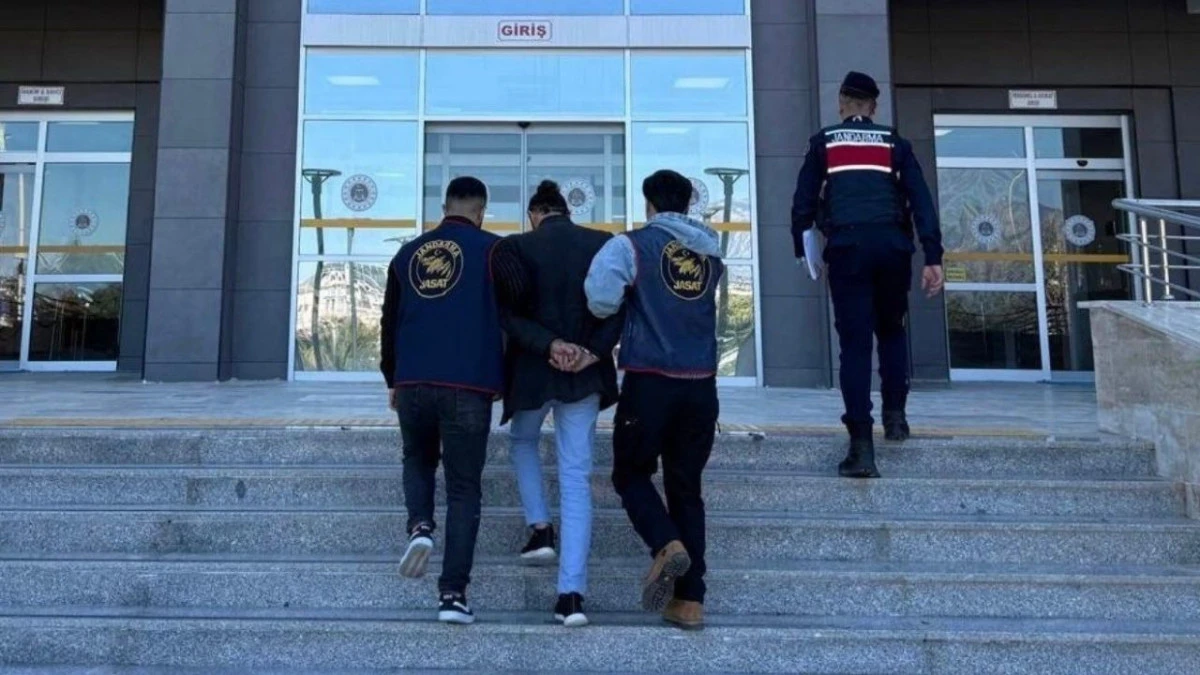 16 yıllık firari jandarmadan ka&ccedil;amadı