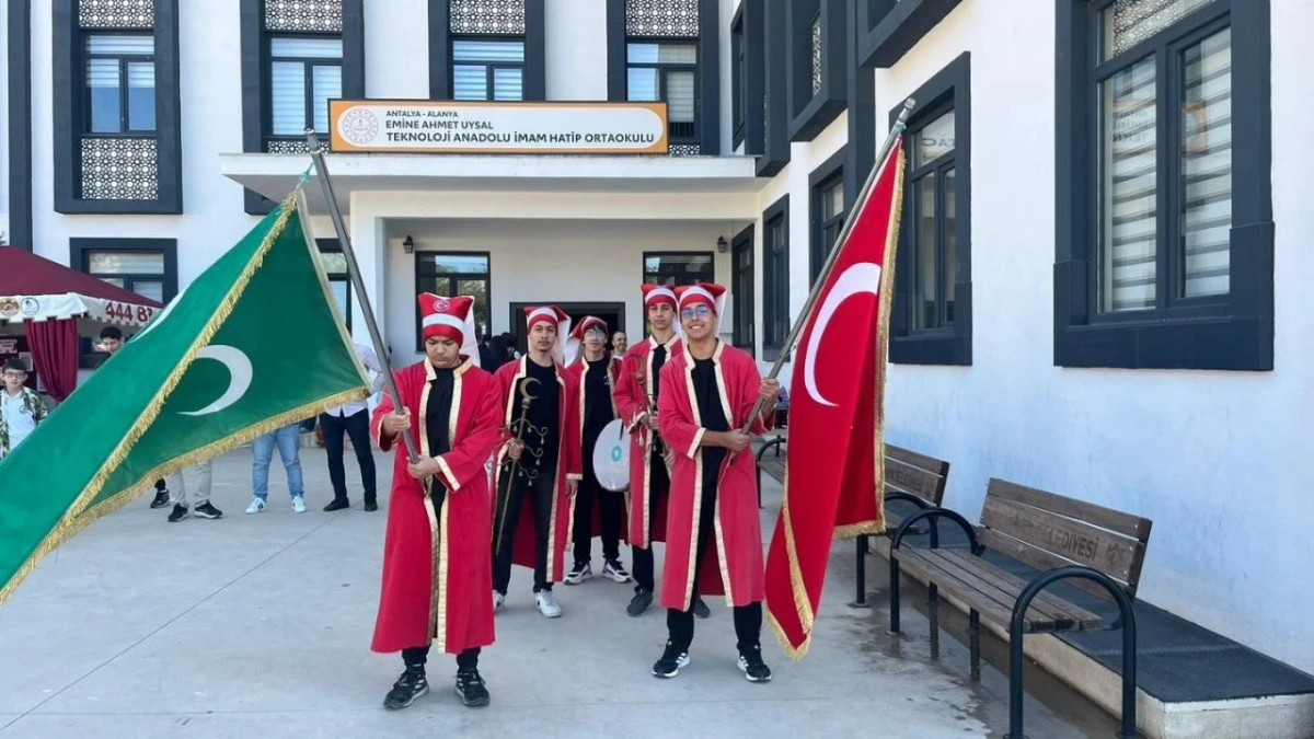 5 &uuml;lkeden 97 Erasmus &ouml;ğrencisi Alanya'da buluştu 