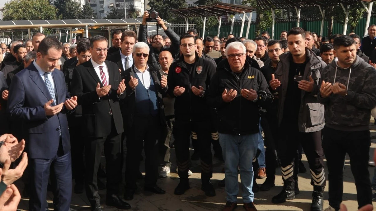 Adliyede &ouml;l&uuml; bulunan g&uuml;venlik g&ouml;revlisine veda