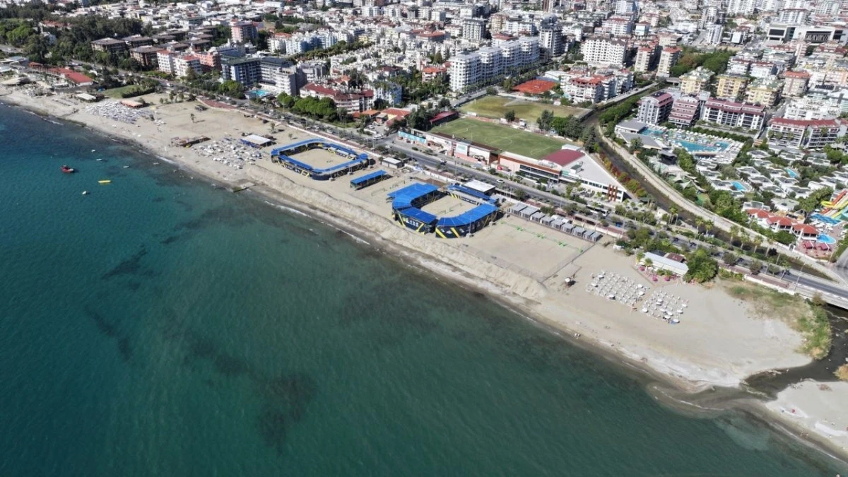 Alanya'da ücretsiz plaj voleybolu günleri 