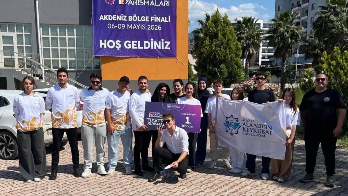 Alanyalı tiyatrocular Osmaniye'de yarı finale y&uuml;kseldi