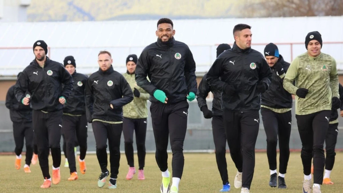 Alanyaspor, Boluspor ma&ccedil;ı hazırlıklarını tamamladı 