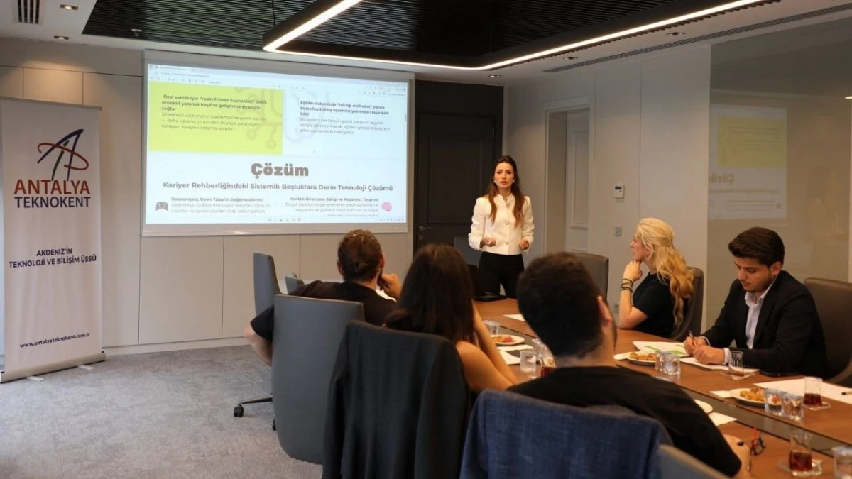 Antalya Teknokent’te girişimler yatırımcılarla buluştu