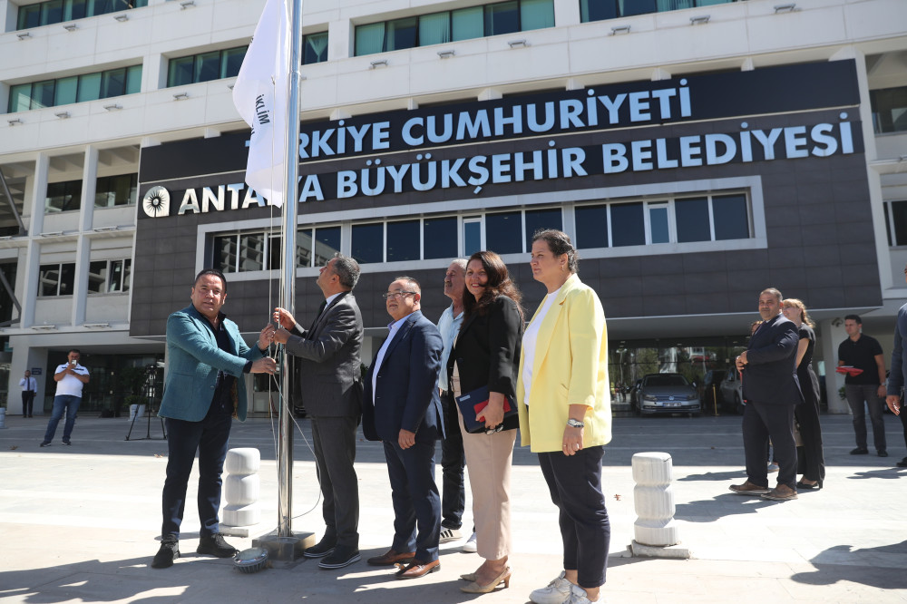 Antalya Türkiye’nin ilk iklim dostu belediyesi oldu