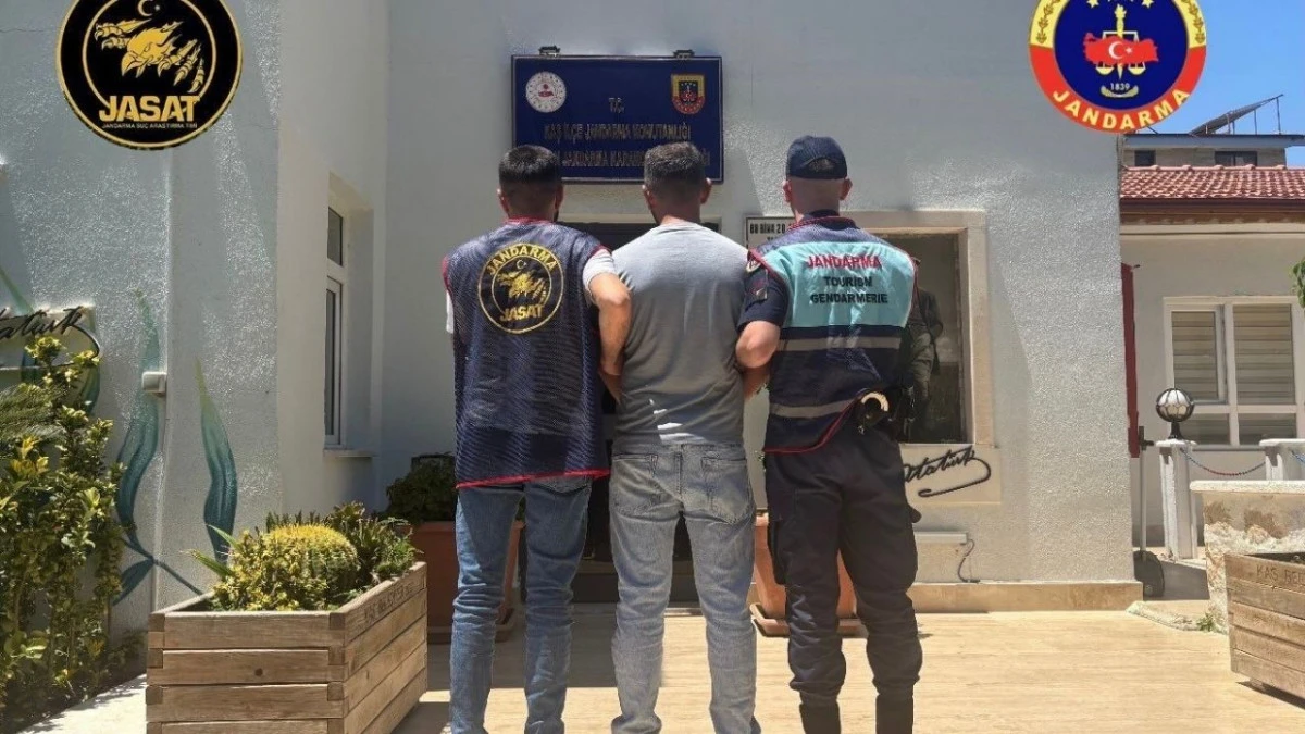 Antalya&rsquo;da 72 saatte 214 aranan şahıs yakalandı