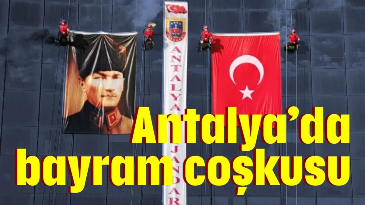 Antalya&rsquo;da bayram coşkusu