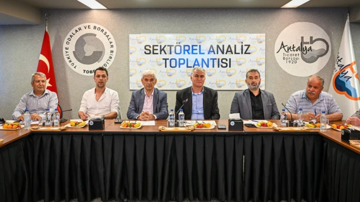 Antalya'da erken buğday hasadı masaya yatırıldı 