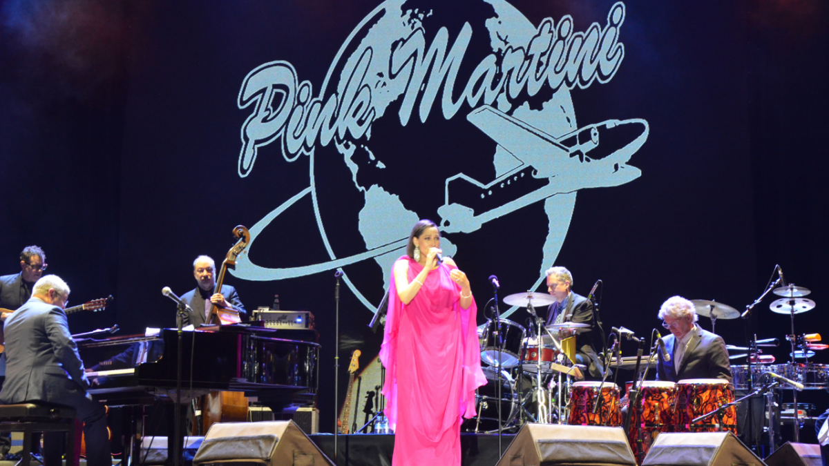 Antalya'da Pink Martini rüzgarı