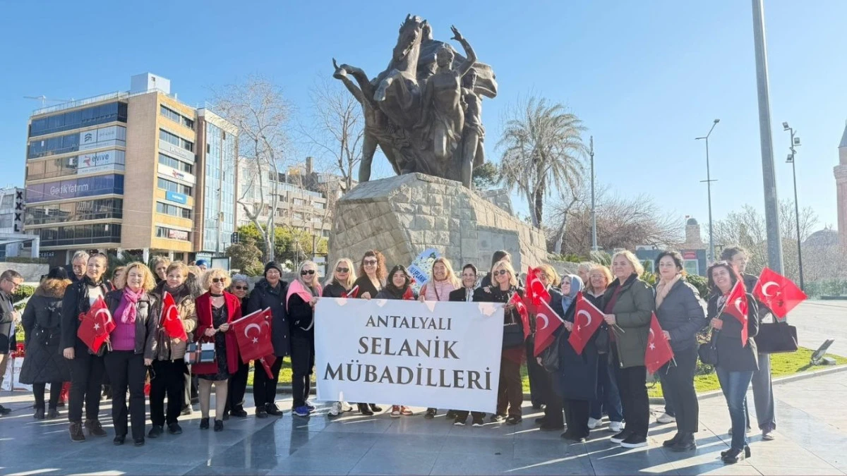 Antalyalı Selanik M&uuml;badilleri Atat&uuml;rk&rsquo;&uuml;n gelişini kutladı  