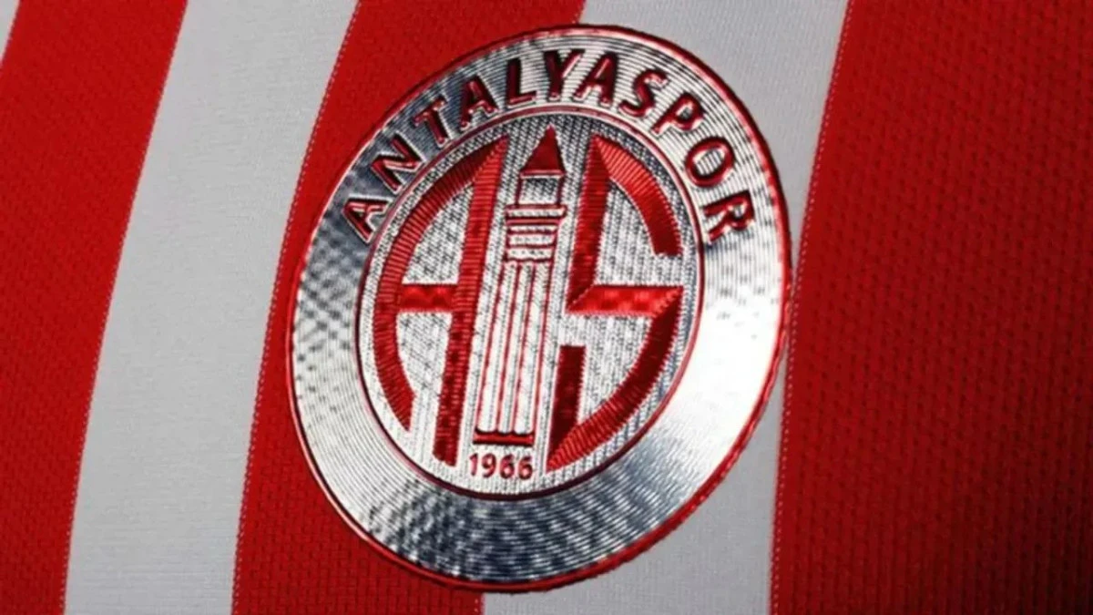 Antalyaspor'da 8 kişiye bahis soruşturması