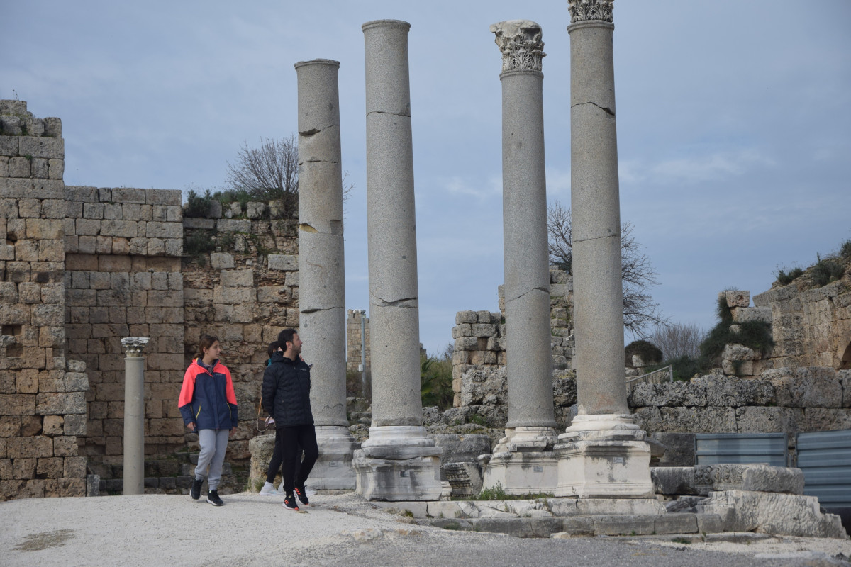 Bayramda antik kentleri 100 bin kişi ziyaret etti