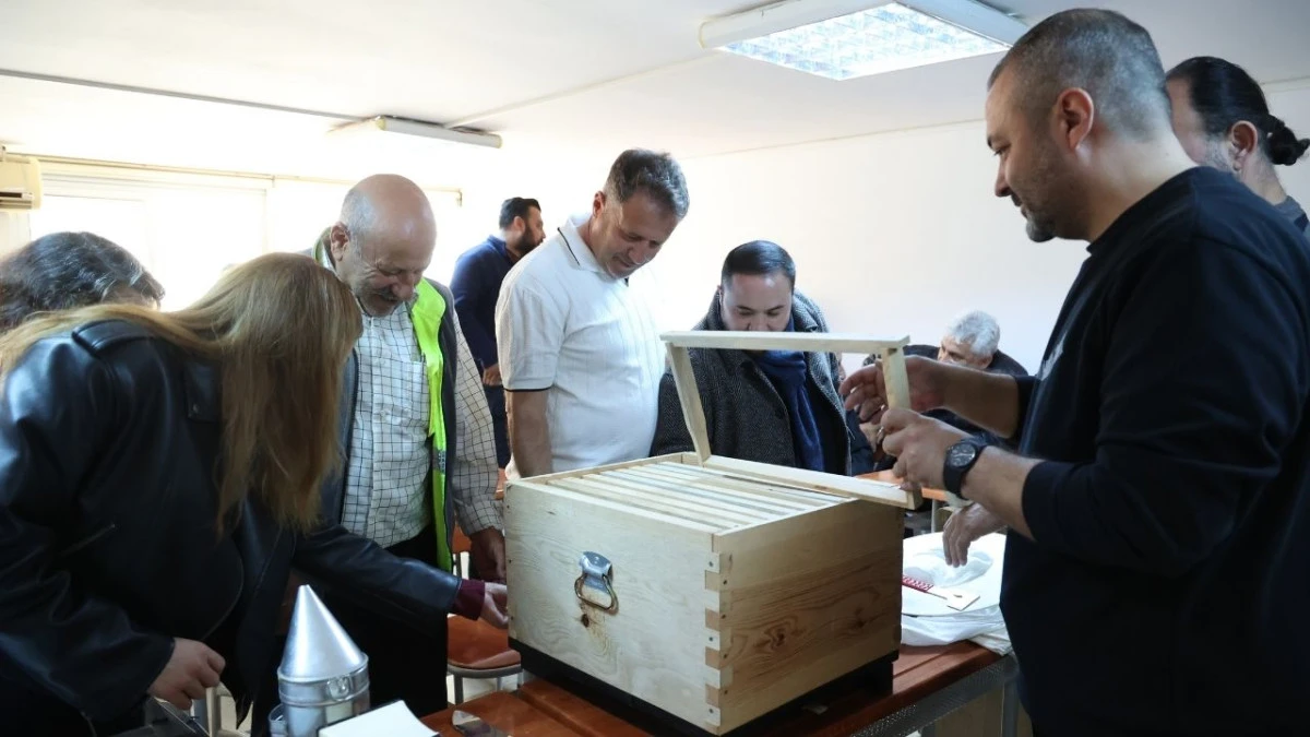 B&uuml;y&uuml;kşehir&rsquo;in arıcılık kurslarına yoğun ilgi 