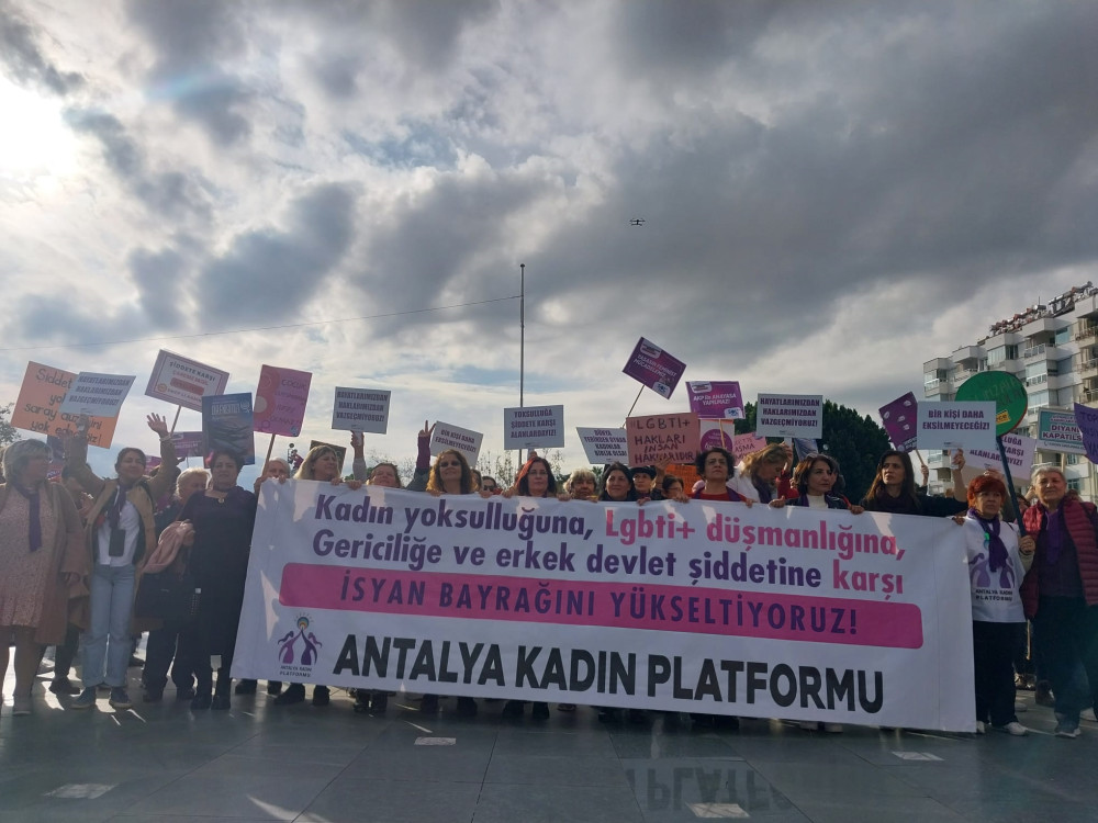 Direnişin adı Antalya Kadın Platformu