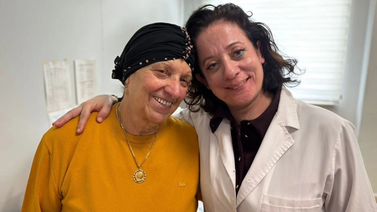 Doktor kız, annesine şifa oldu