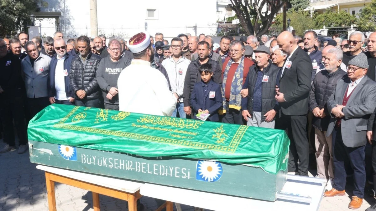 Engin Fırat Kemer&rsquo;de defnedildi