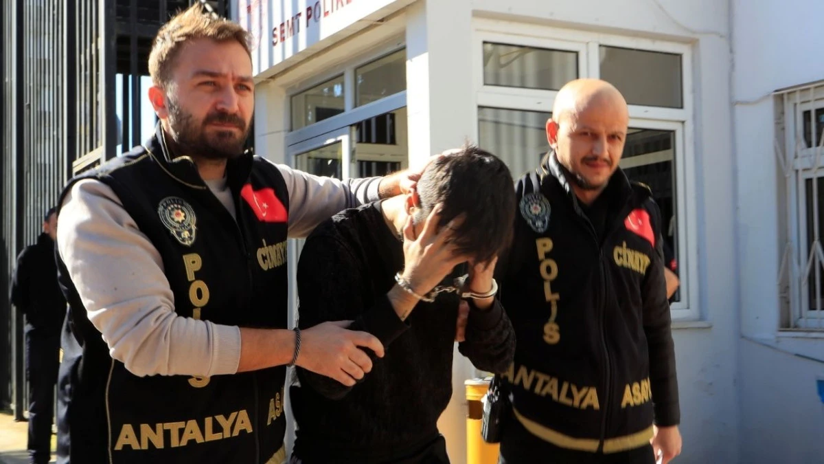 Hamile eşini silahla yaralayan şahıs adliyeye sevk edildi 