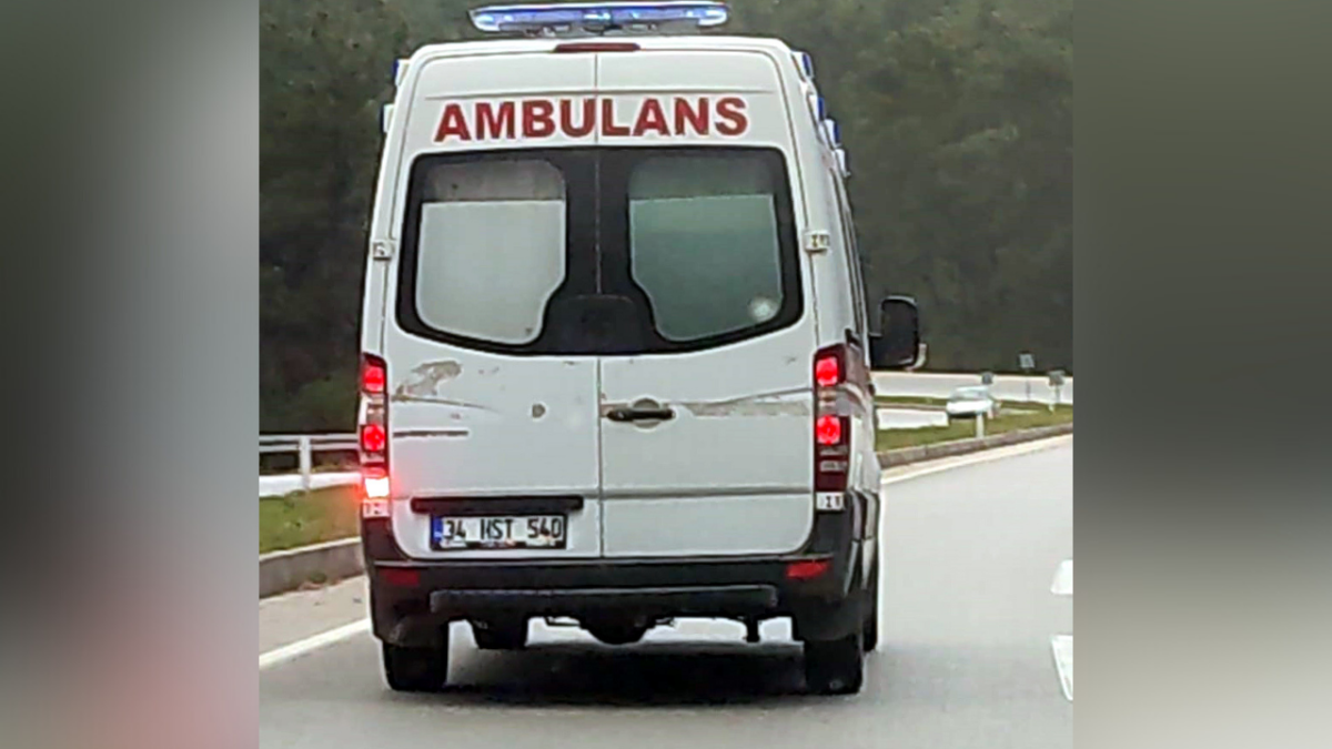 Kemer'de ruhsatsız ambulans trafikten men edildi