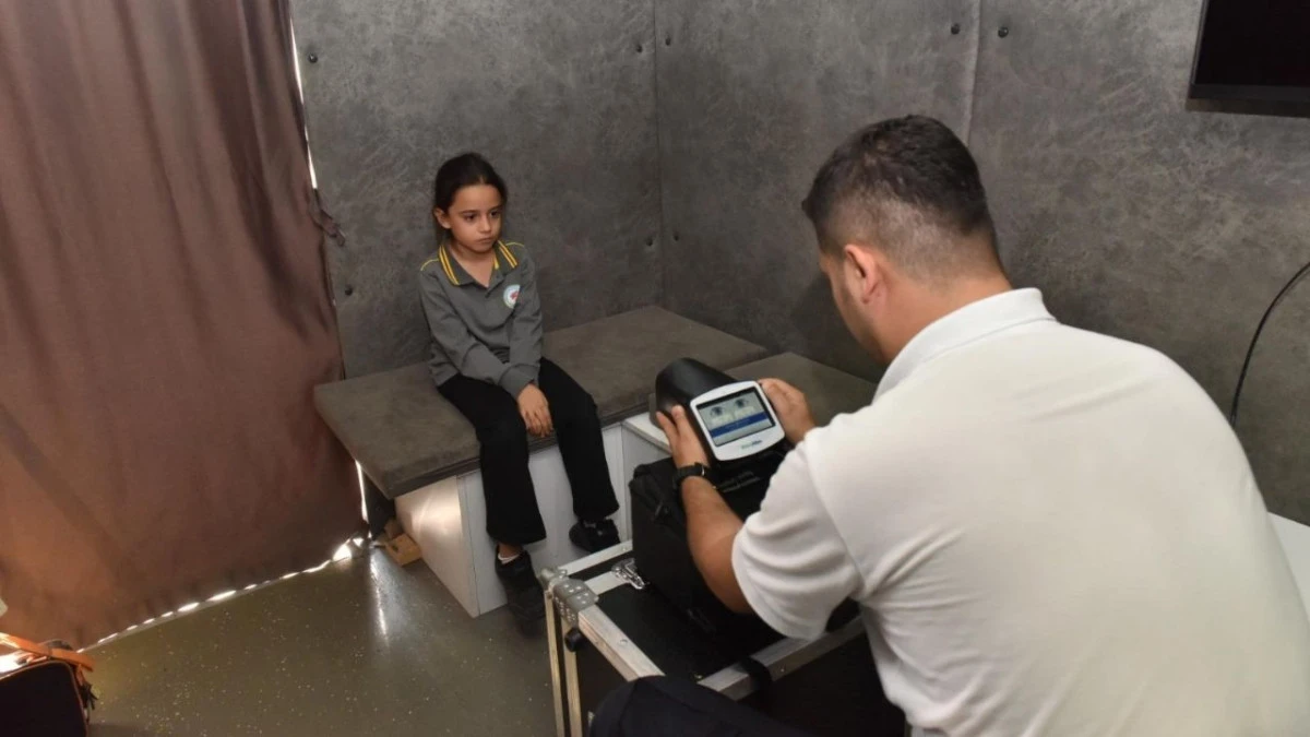 Kepez’den öğrencilere göz sağlığı taraması  