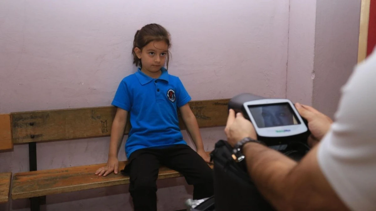 Kepez’den öğrencilere göz sağlığı taraması 