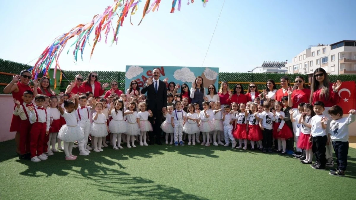 Konyaaltı kreşlerinde 23 Nisan coşkusu 