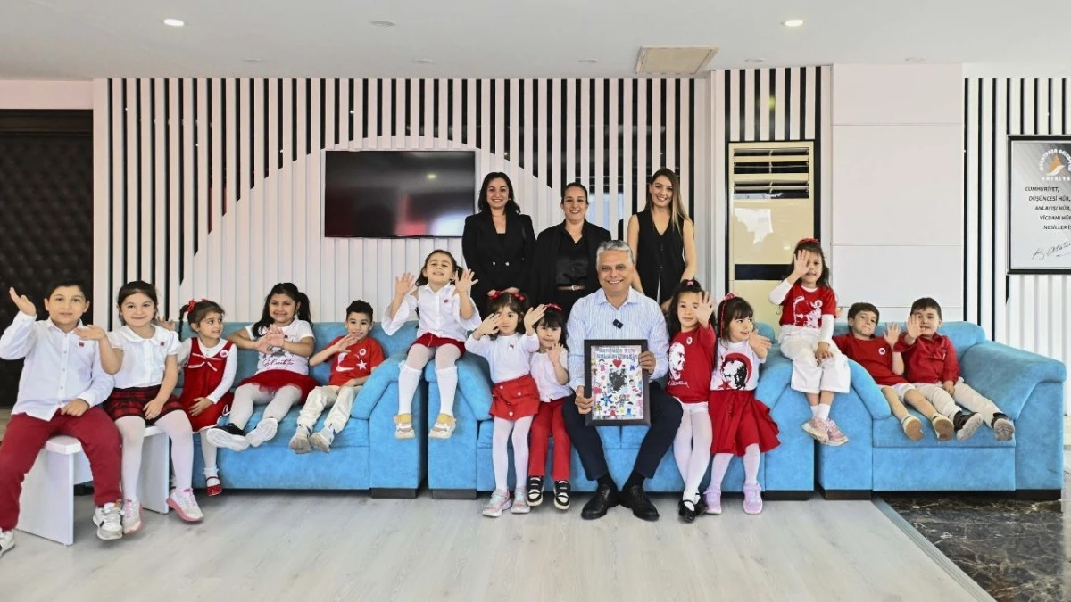 Muratpaşa'da 23 Nisan coşkusu