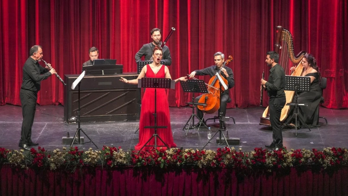 &lsquo;M&uuml;zikal R&ouml;nesans&rsquo; konseri b&uuml;y&uuml;k ilgi g&ouml;rd&uuml;