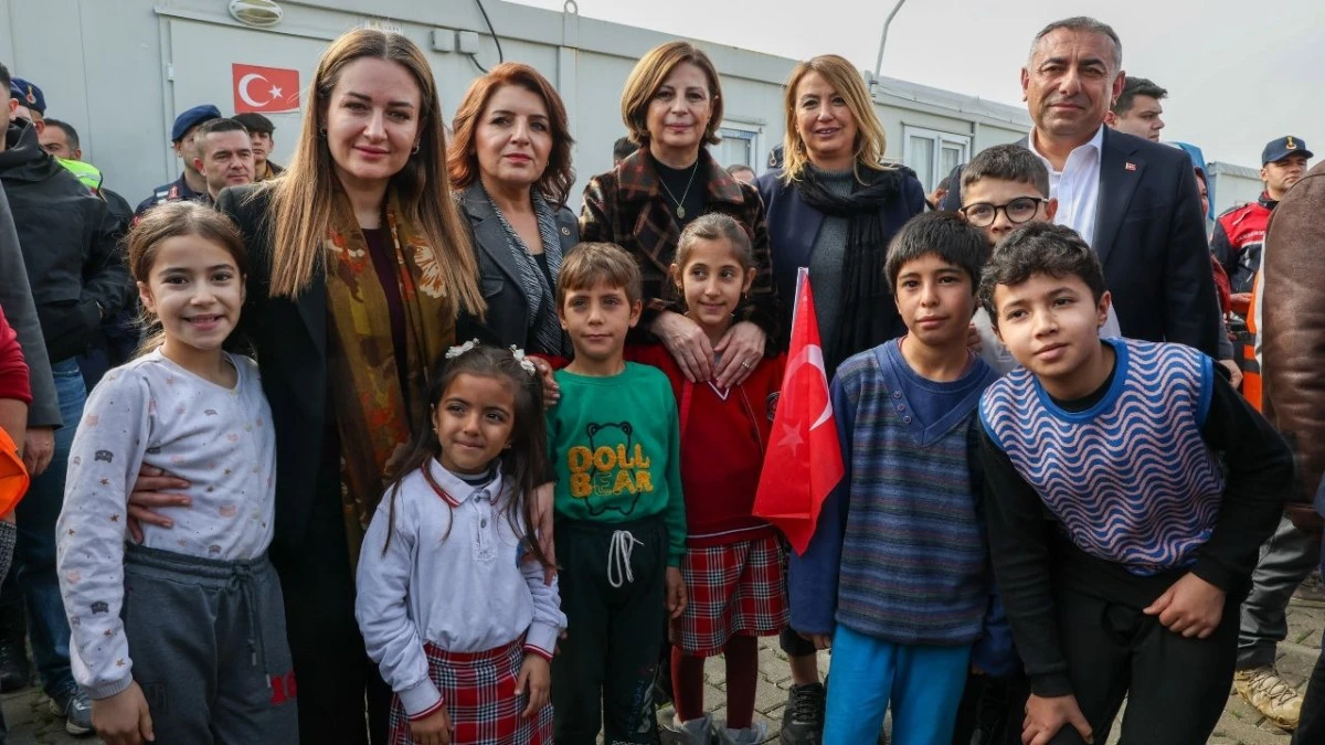 &Ouml;zdemir deprem b&ouml;lgesinde 