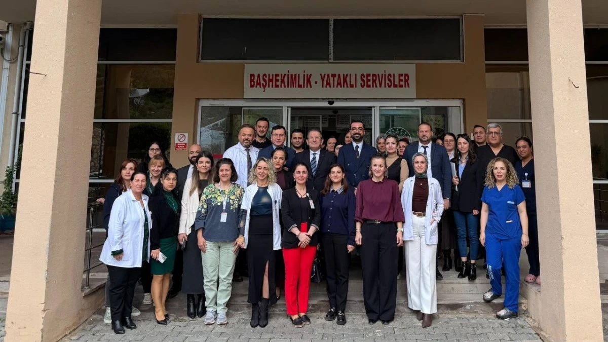 &Ouml;zkan&rsquo;dan Kemer Devlet Hastanesi&rsquo;ne ziyaret