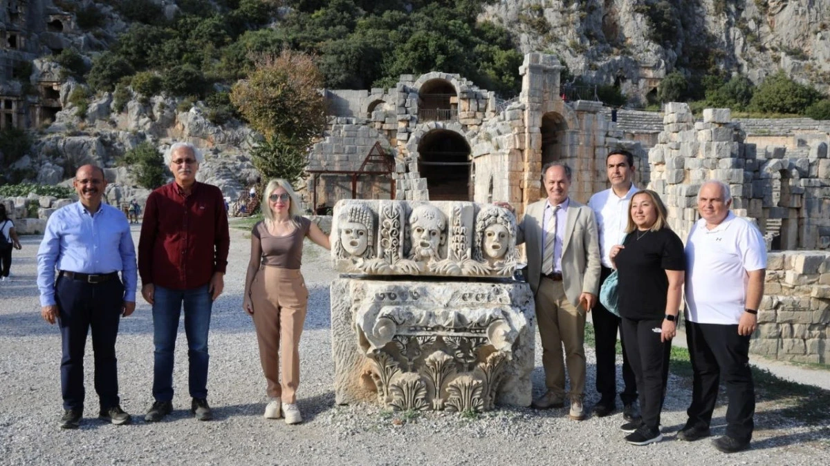 Rektör Özkan, Myra Antik Kenti’ni ziyaret etti