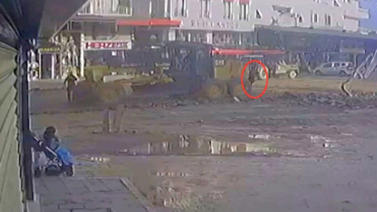 Serik&rsquo;te dozer kazası kamerada