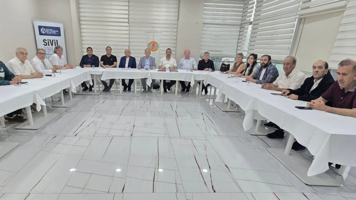 TGF ve Basın Vakfı Y&ouml;netimi Gebze'de buluştu 