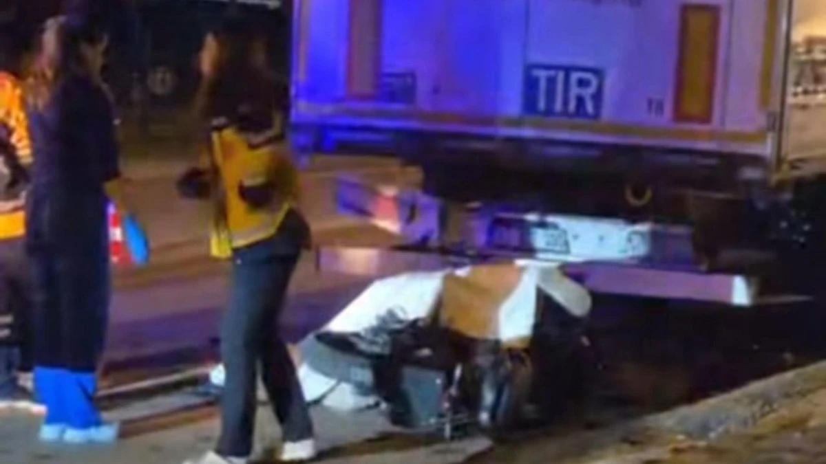 TIR'a çarpan motosiklet sürücüsü yaşamını yitirdi  