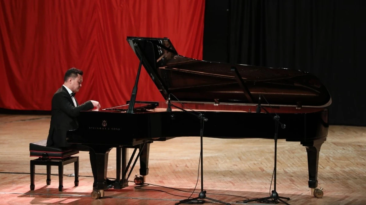T&uuml;rk Devletleri Piyanistleri Konseri&rsquo;nde piyano resitali