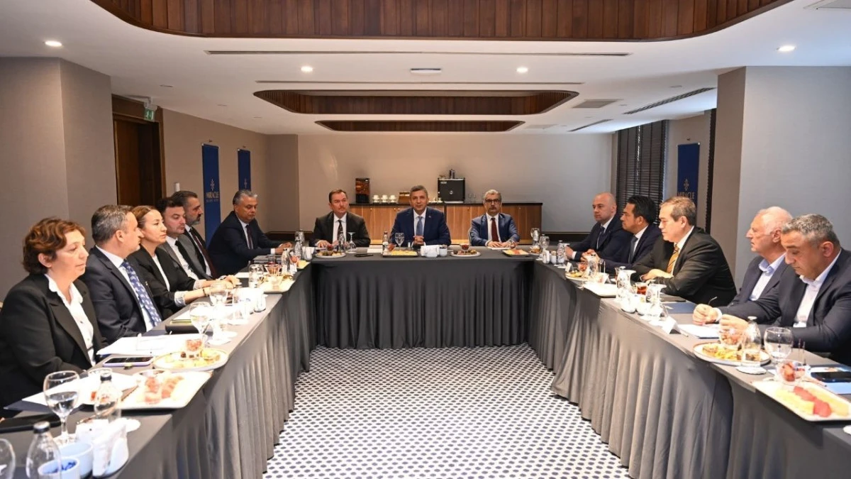 Vali Şahin: Turizm faaliyetleri yangına dayanıklı şartlarda sağlanacak 