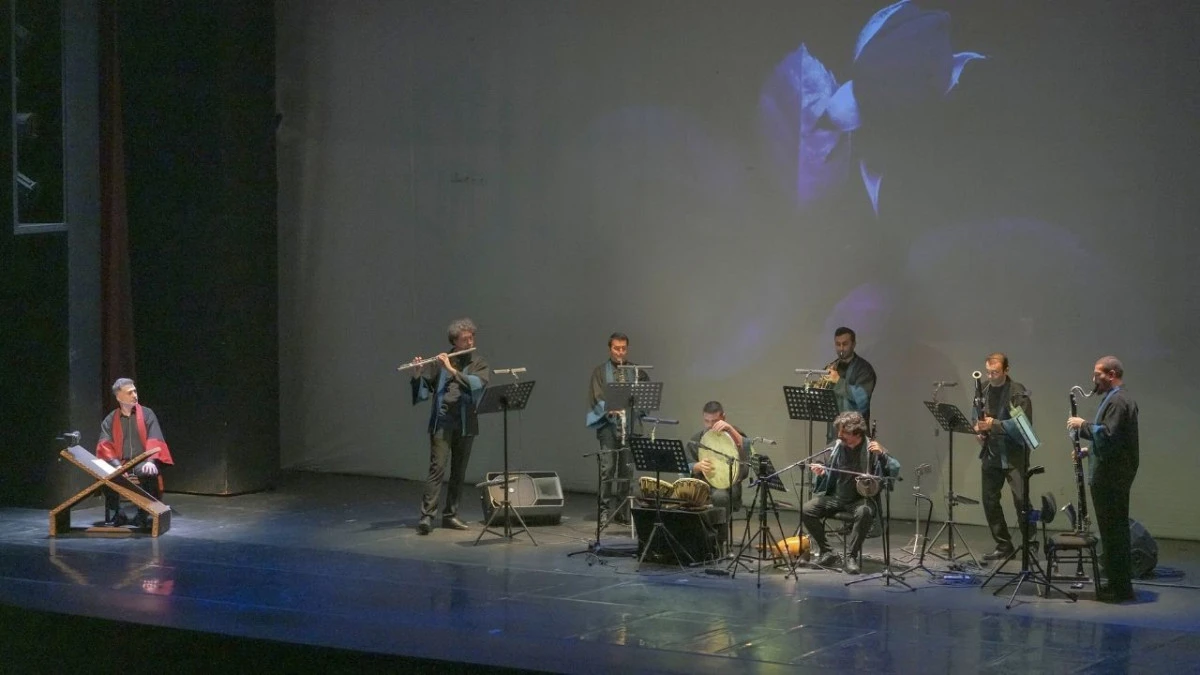 Yunus Emre sahneye taşındı